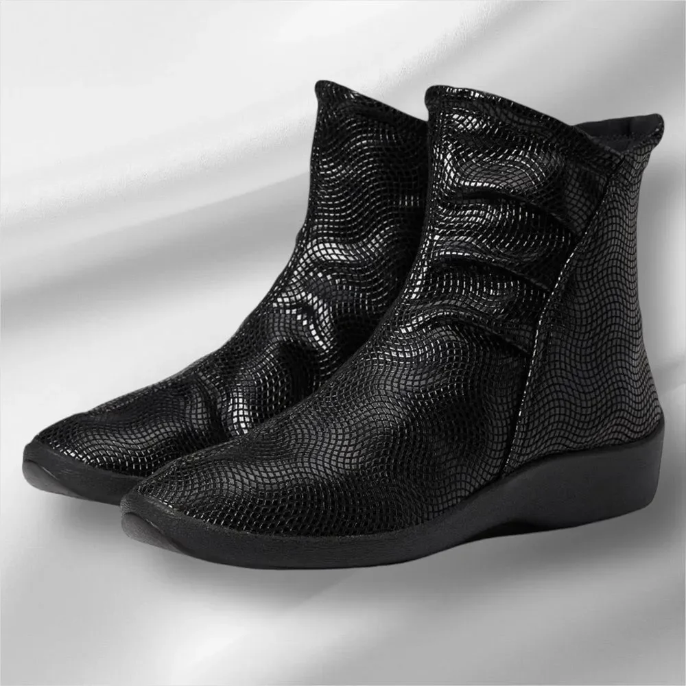 ARCOPEDICO Women’s Croc Shoes in the Size 41/9.5-10 US Size in Black Color - Picture 4 of 16